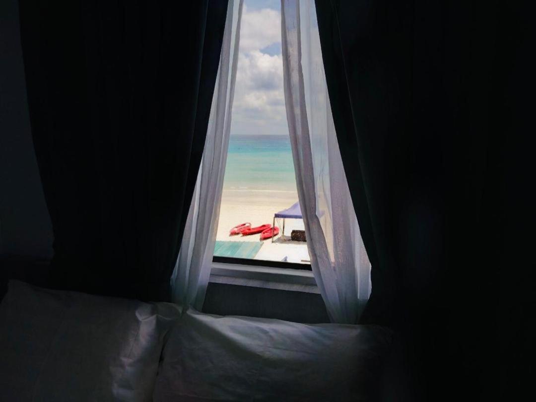 The Room Perhentian - Long Beach Kampung Kuala Besut Екстериор снимка
